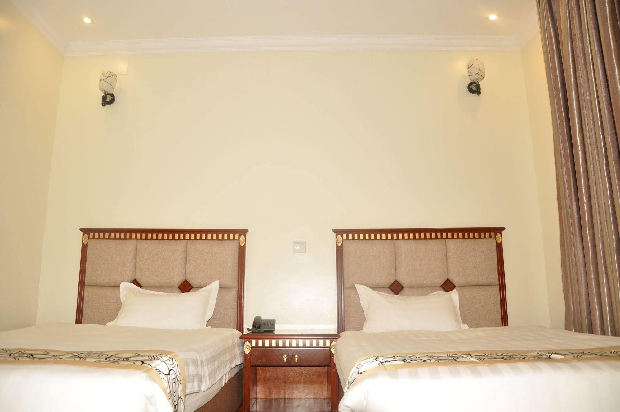 Great Seasons Hotel Kigali Dış mekan fotoğraf